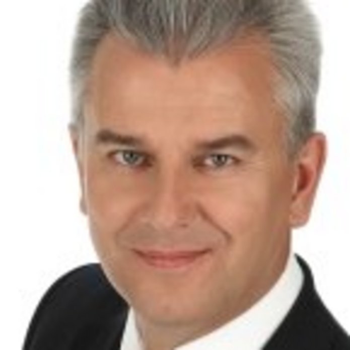 portret Cezary Grabarczyk