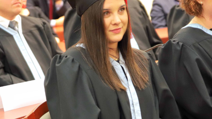 zdjęcie absolwentki studiów MBA