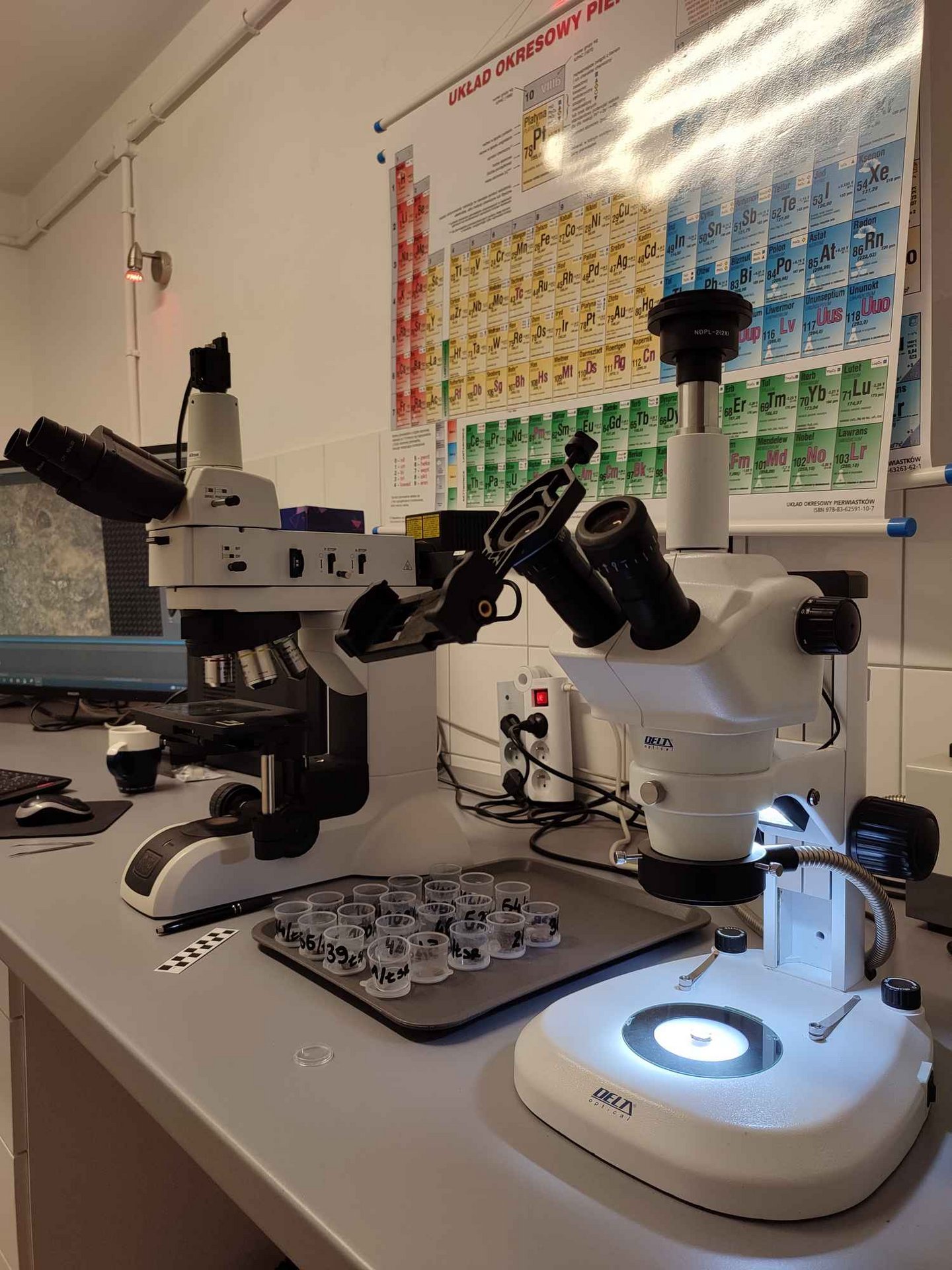 Sprzęt laboratoryjny w Pracowni 