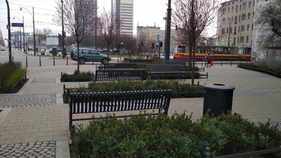 Elements of small green architecture in the city