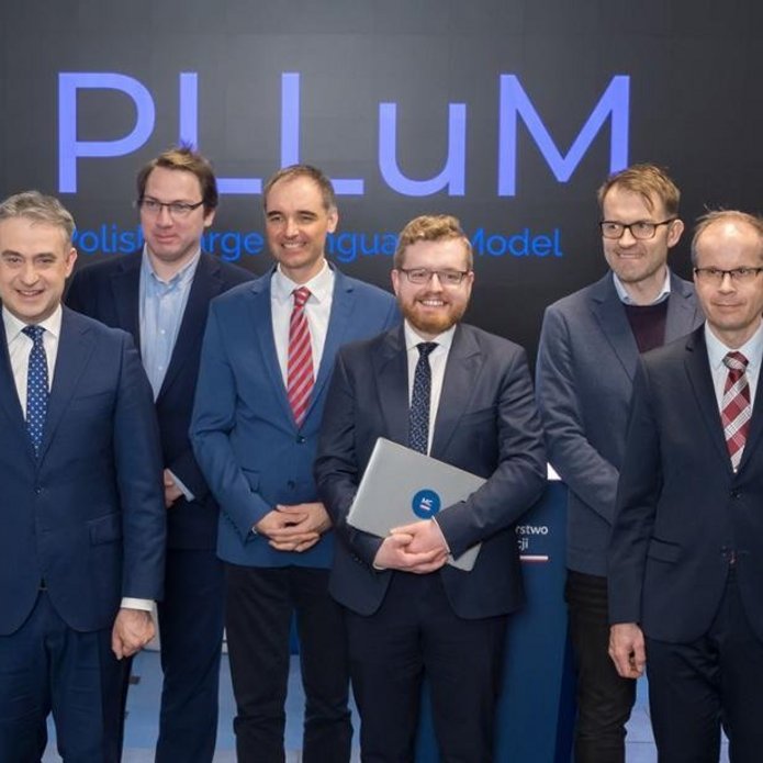 Everyone involved in the PLLuM development process