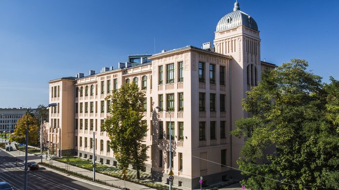 budynek rektoratu uł