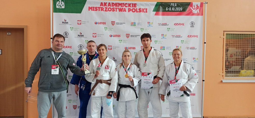Winning sportsmen from the University of Lodz 