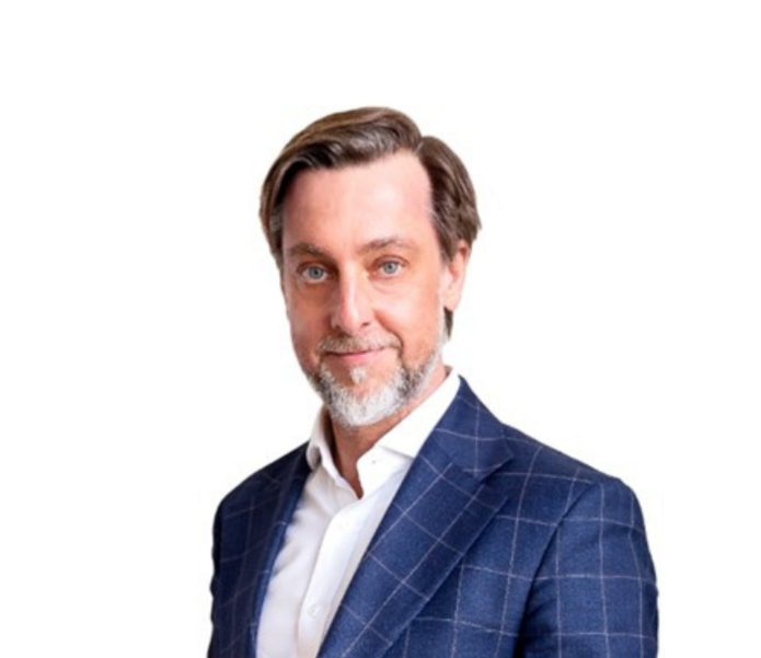 portret Bartosza Brzozowskiego