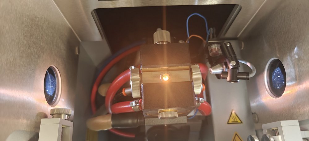 Laser