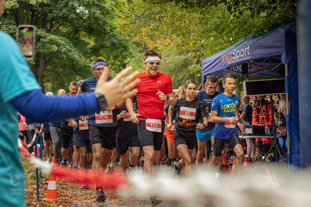 uczestnicy biegu głównego