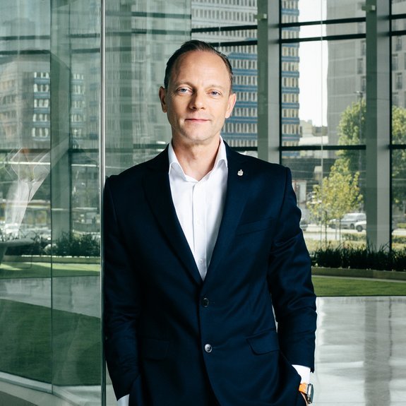 MENTOR Szymon Midera