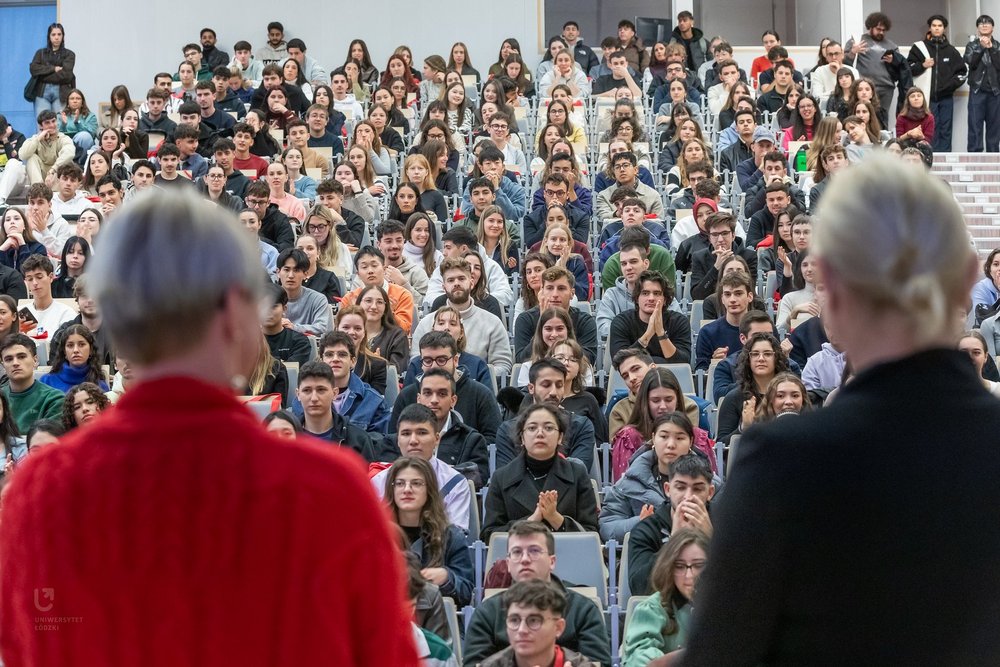 reception of newly-admitted international students at the University of Lodz