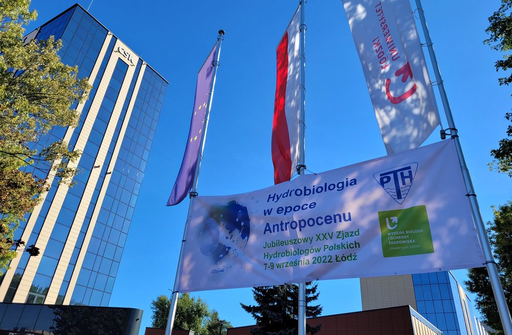 [Translate to English:] Baner z nazwą kongresu