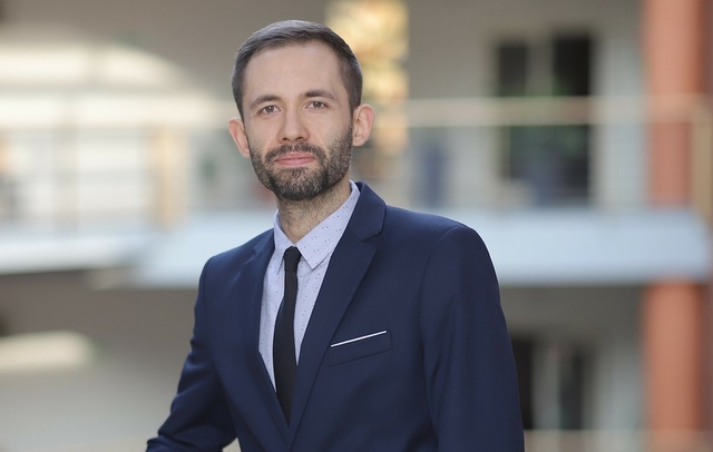 dr Artur Modliński dr Artur Modliński