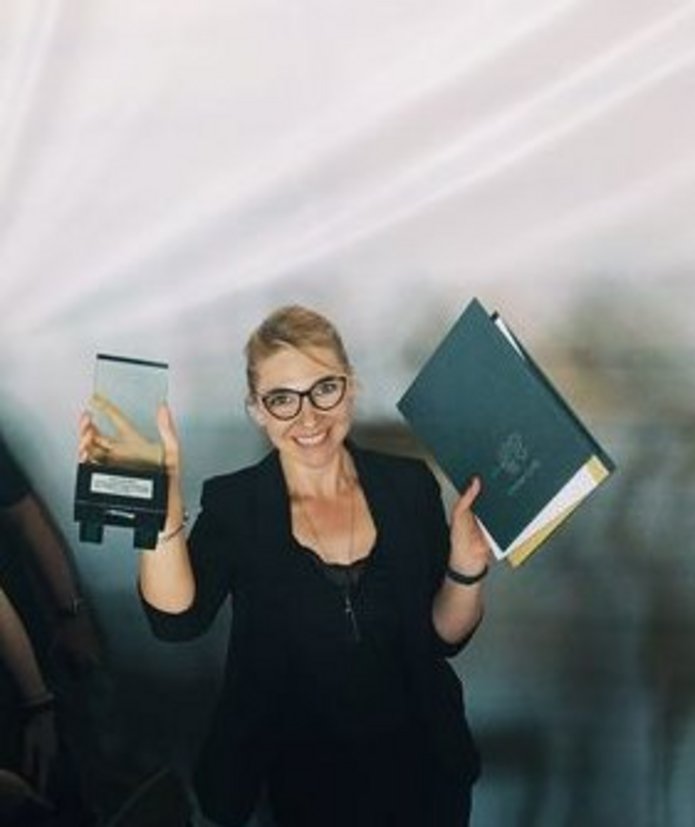 Aleksandra Ryłko-Sutowicz with the award
