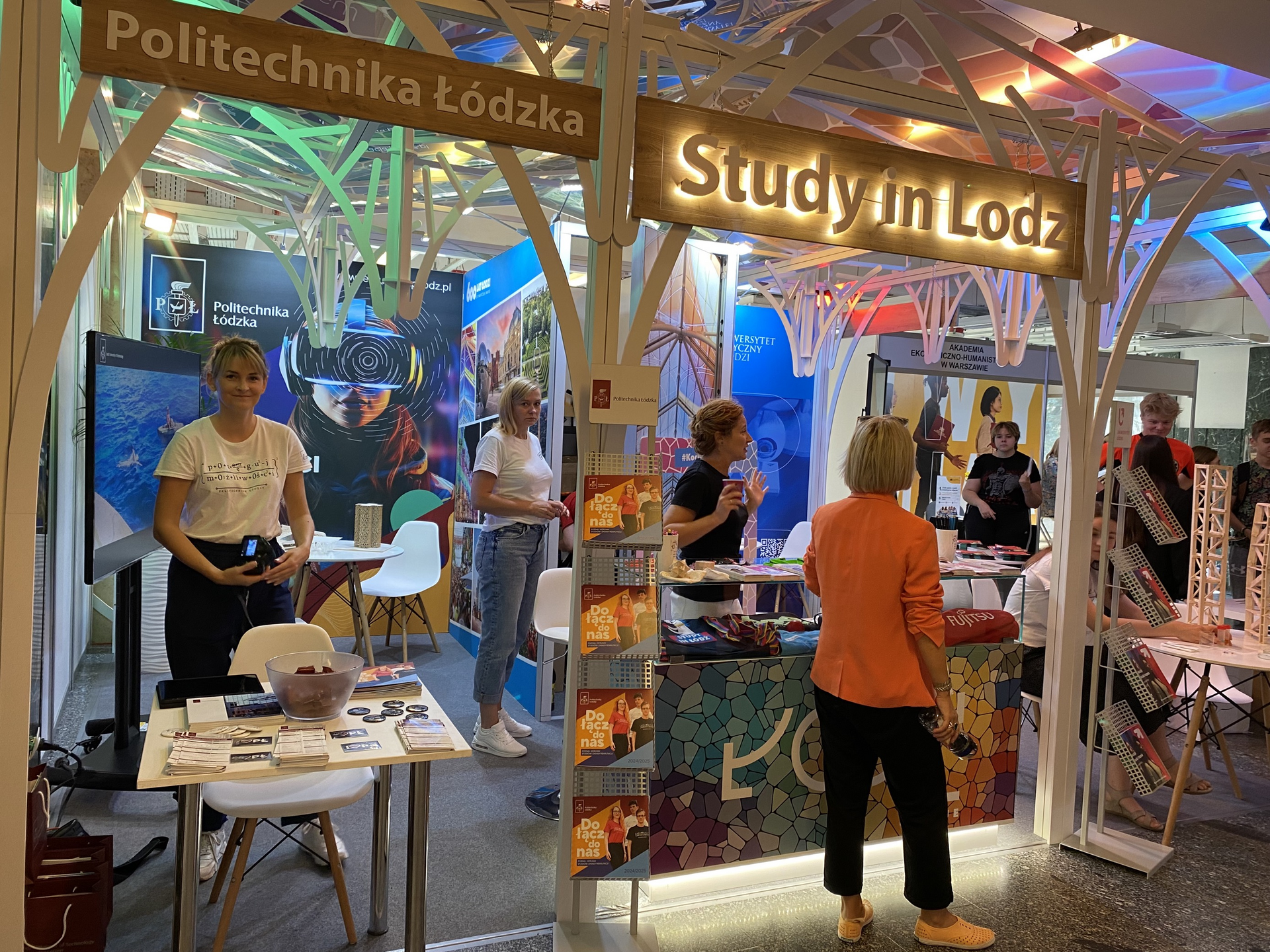 Łódzkie stoisko na Salonie Maturzystów