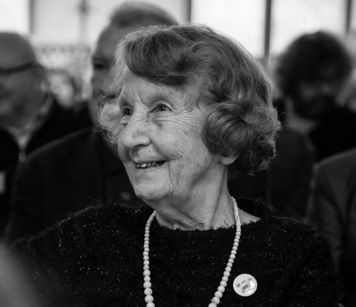 pani Profesor - zdjęcie czarno-białe