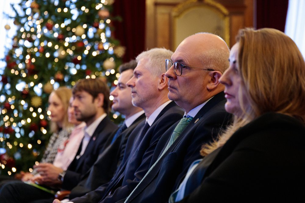 goście zebrani podczas gali w w Pałacu Biedermanna