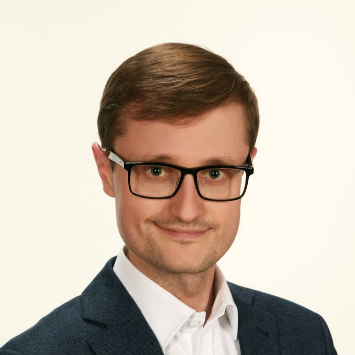 portrait photo of Piotr Sosnowski