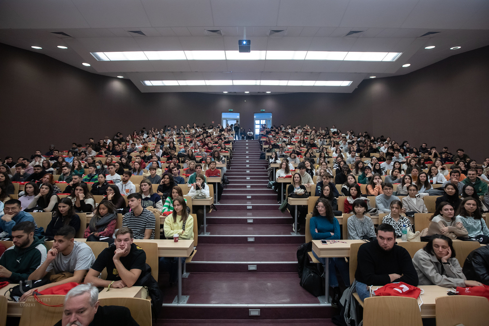 studenci międzynarodowi studenci międzynarodowi