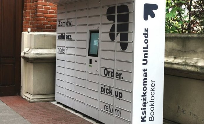 Photo of the UniLodz book vending machine