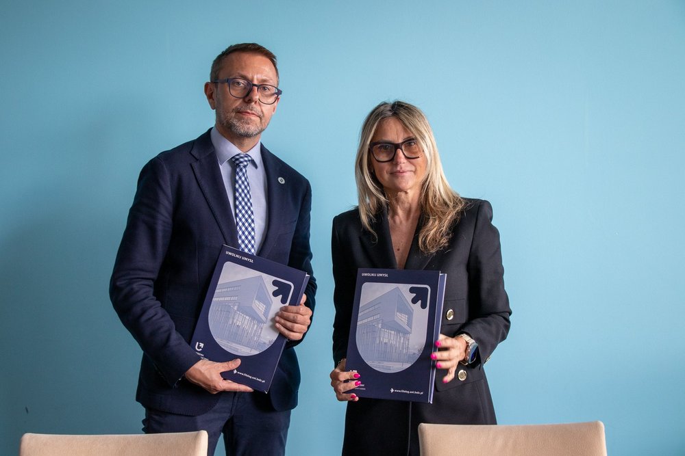 Dziekan i dyrektor szkoły