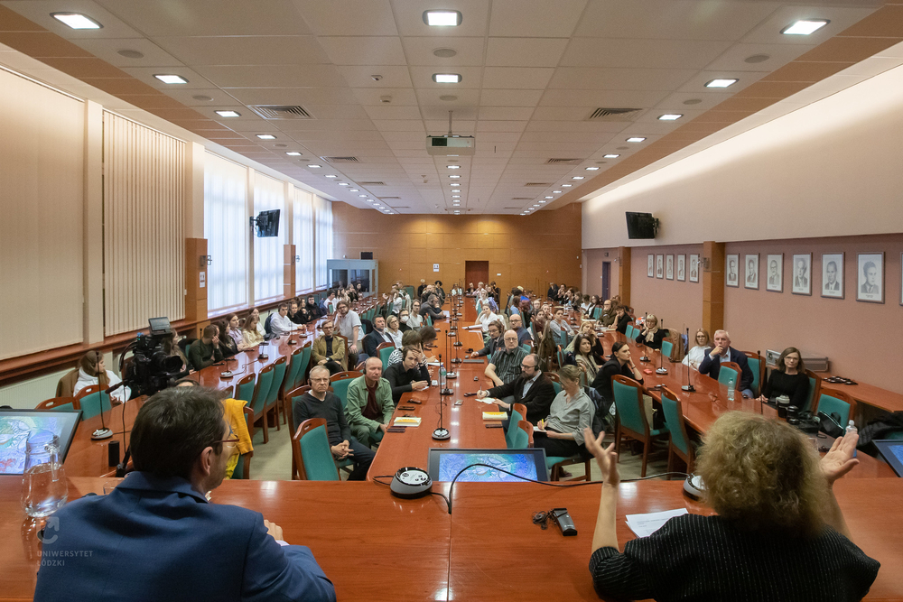 publiczność zebrana podczas wykładu publiczność zebrana podczas wykładu