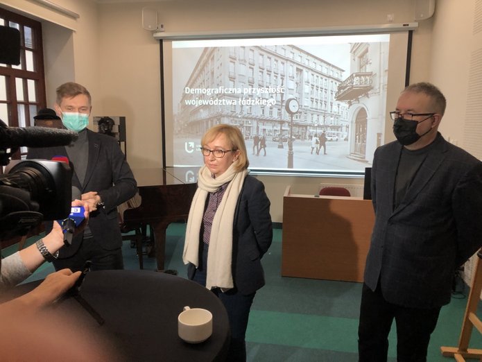 Dwie sylwetki: naukowcy UŁ prof. Piotr Szukalski i dr Dorota Kałuża-Kopias