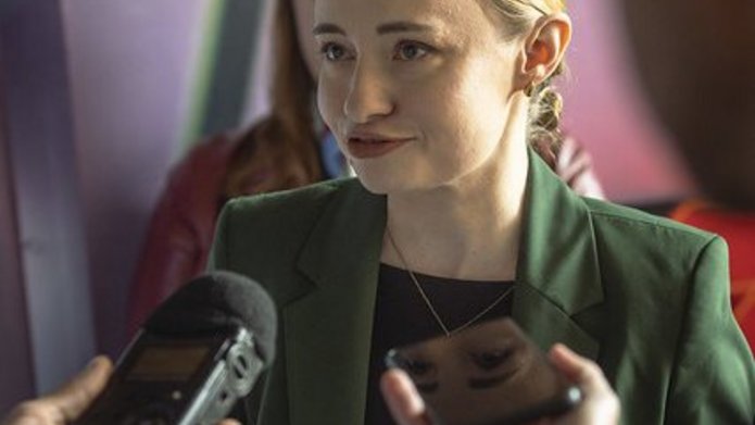 dr Agata Matuszewska-Kubicz z Zespołu Biura Karier i Aktywności Studenckiej UŁ podczas briefingu prasowego