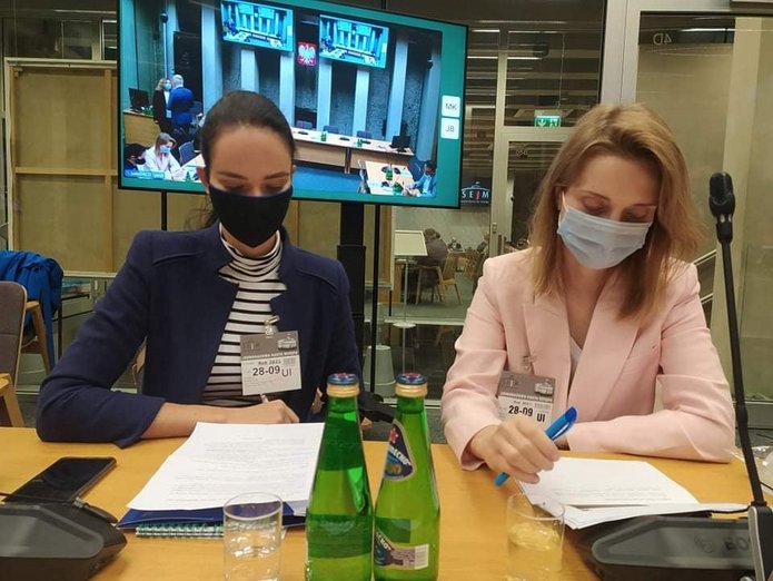 dr Izabela Florczak i dr Marta Otto w Sejmie