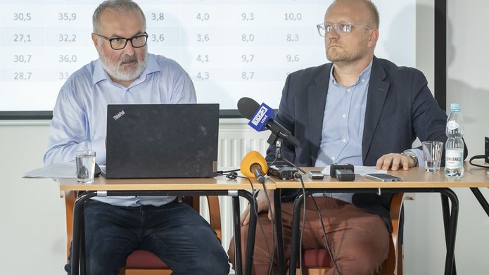 Press briefing of Prof. Szukalski and Dr Gońda