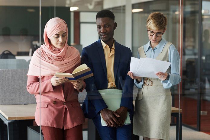 ludzie różnych kultur