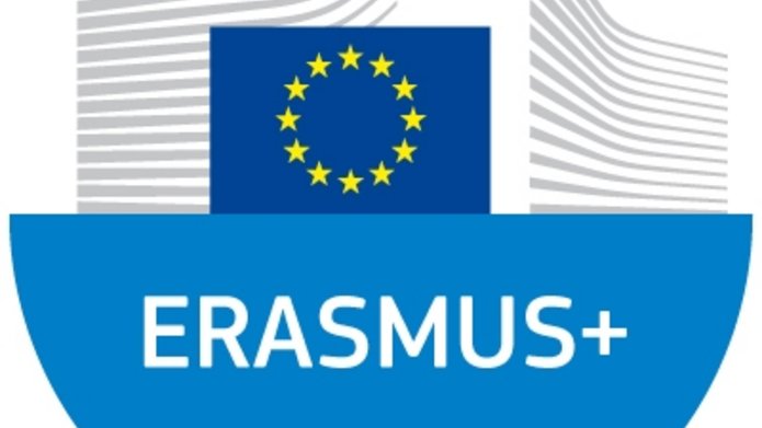 logo programu erasmus+