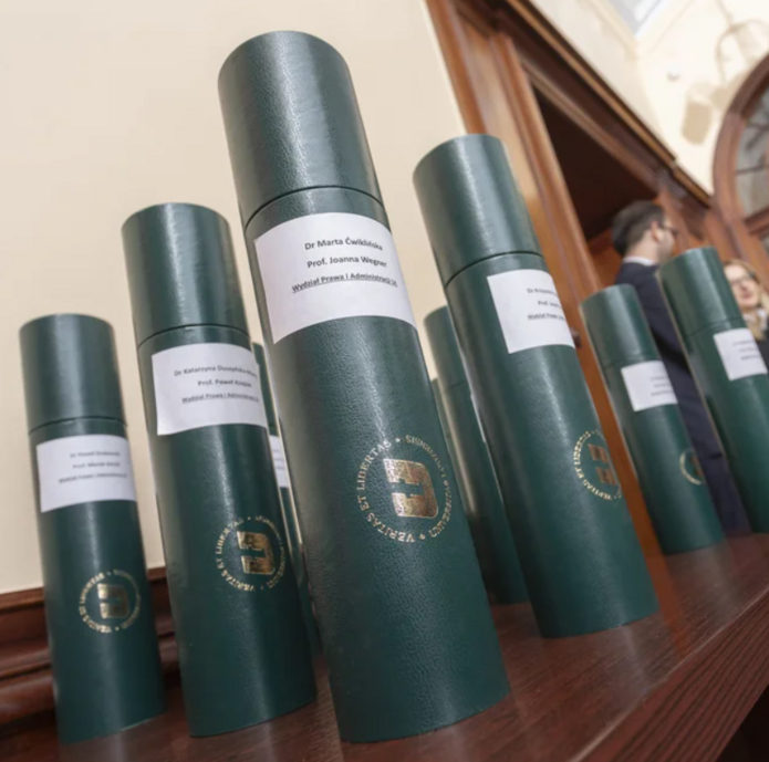 tubes with the University of Lodz PhD degree diplomas