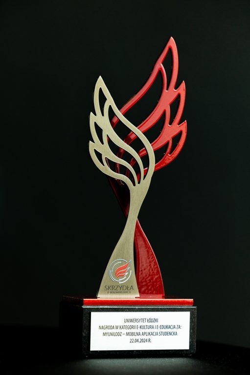 Statuetka Skrzydła IT w Administracji dla aplikacji mobilnej UniLodz 