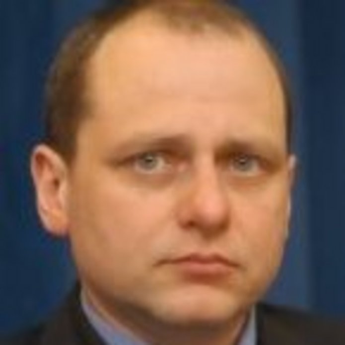 portret dr Jarosław Neneman