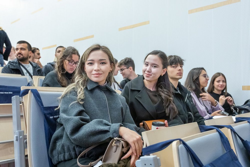 reception of newly-admitted international students at the University of Lodz
