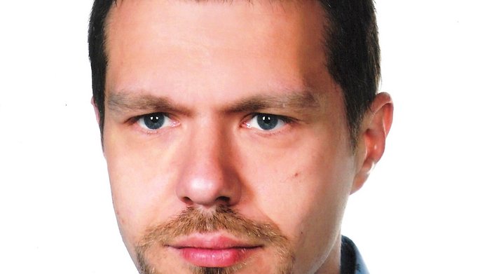 a portrait photo of a man