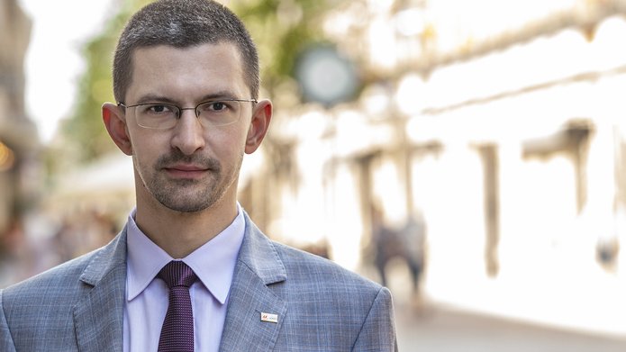 Dr Andrzej Kompa
