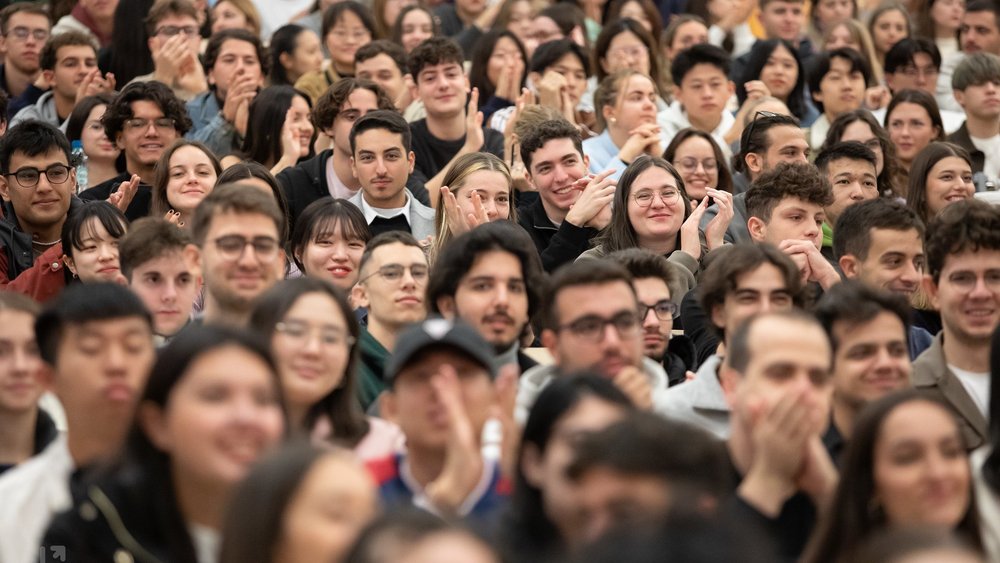 a photo from the international students meeting