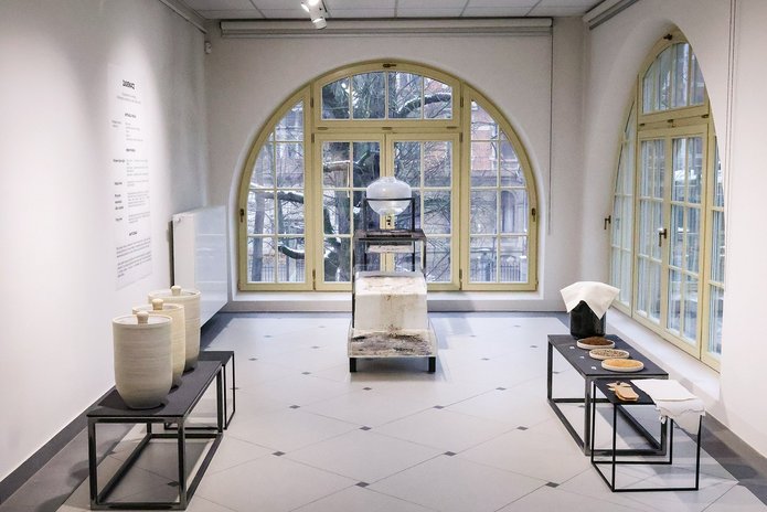 „Papier lakmusowy / Niepokorna ziemia”