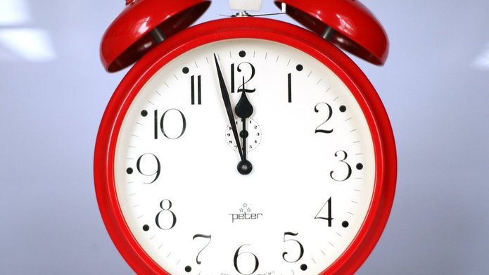 A red alarm clock