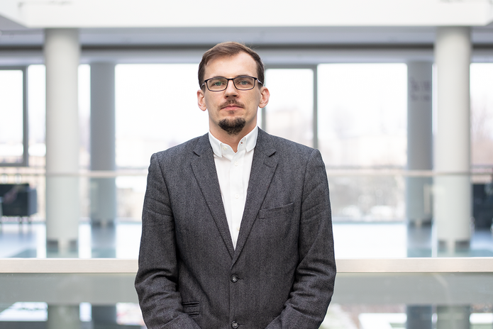 a photo of Dr Piotr Kręzel