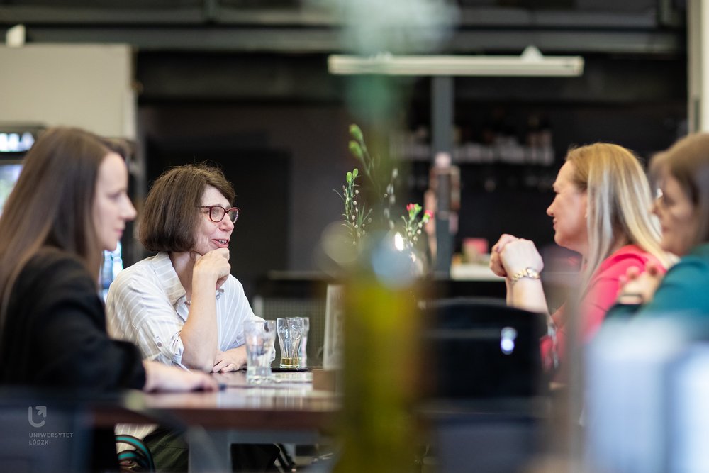 rozmowy podczas śniadania prasowego UŁ