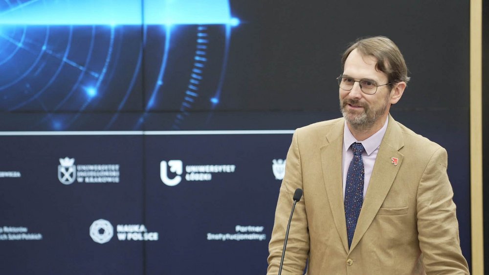 Prof. Rafał Matera