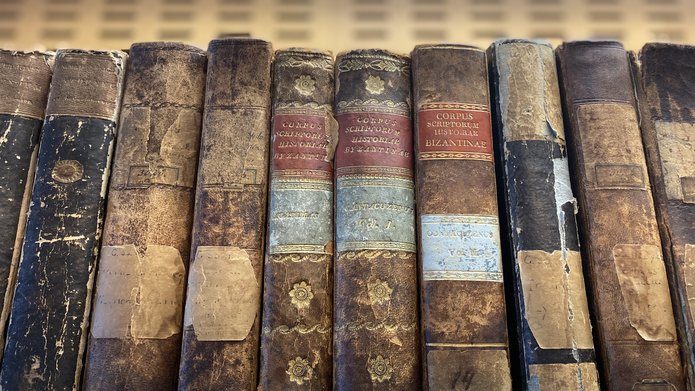 Ceraneum’s collection of books