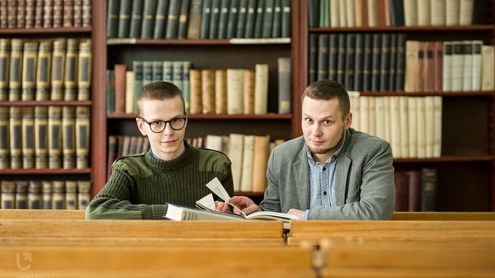 Łukasz Czacharowski z przeprowadzającym wywiad