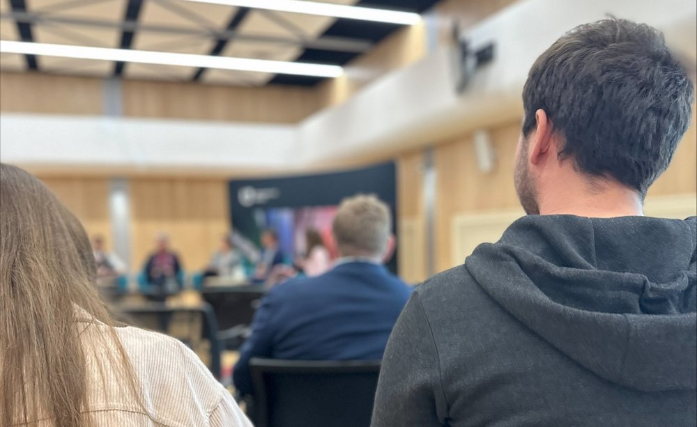 Publiczność debaty o przyszłości uniwersytetów