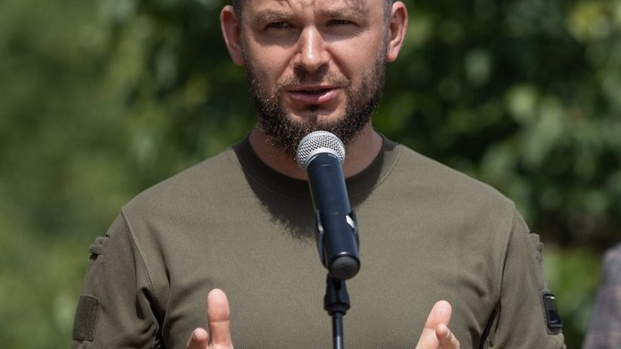 Dr Dawid Kobiałka