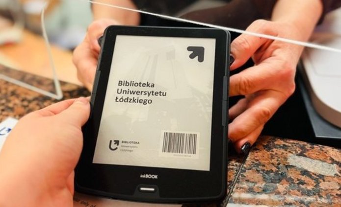 a decorative element