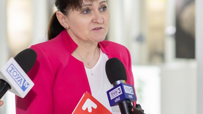 zdjęcie z podpisania umowy