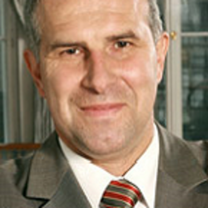 portret dr Tomasz Skalski