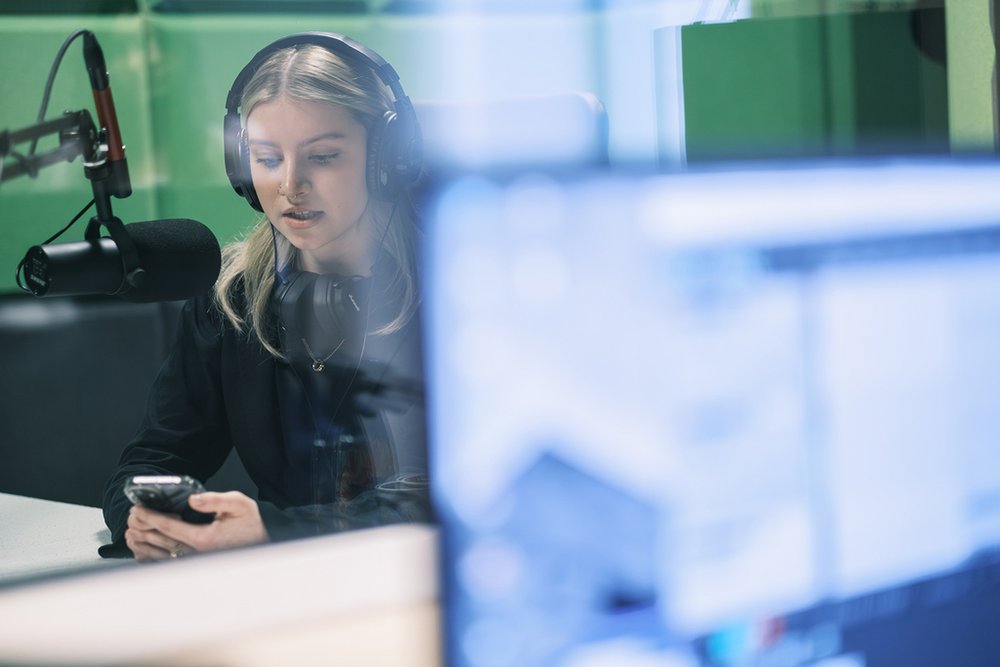 Zajęcia w studiu radiowym