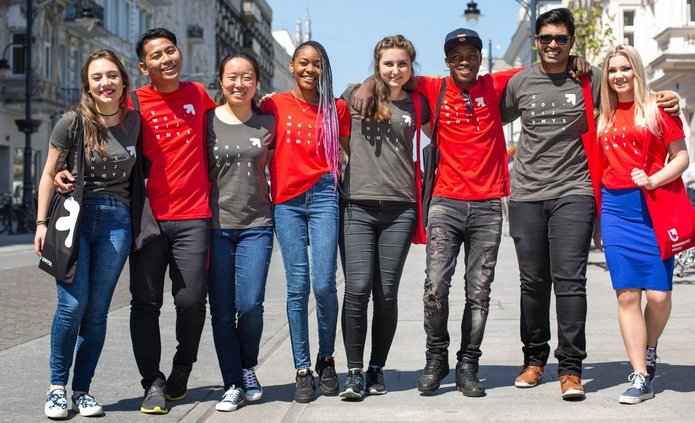 a group of international students in Piotrkowska Street